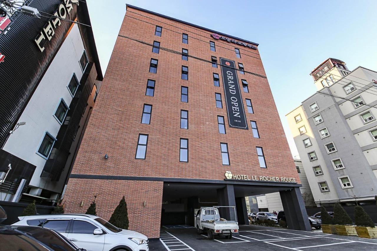 Lerocherrouge Hotel Chuncheon Buitenkant foto